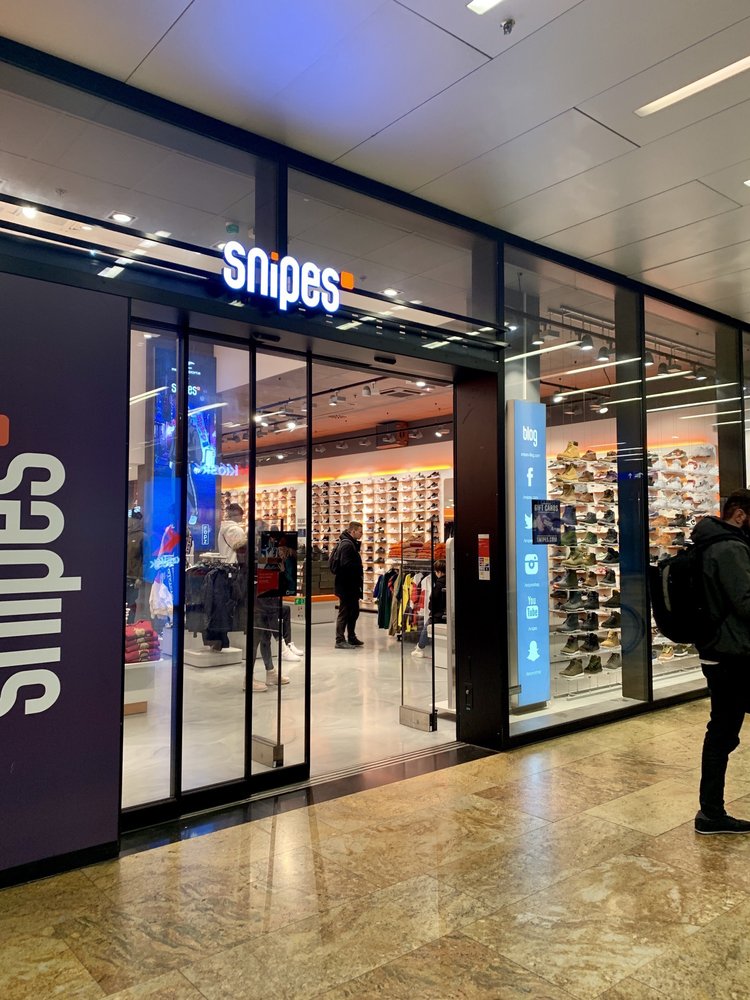 SNIPES Updated January 2025 Place de Cornavin 3, Genève