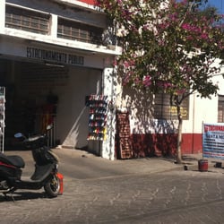 Estacionamiento Público Santa Mónica - Entrada al estacionamiento público Santa Mónica