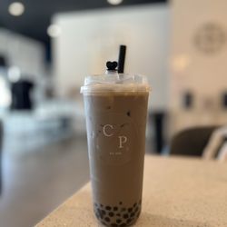 Cafe Pruvia - Hojicha latte with boba