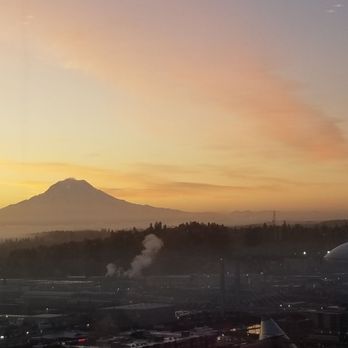 Hotel Murano - View in the am - Hotels Near Me - Tacoma, Washington Hotel Murano - View in the am - Hotels Near Me - Tacoma, Washington