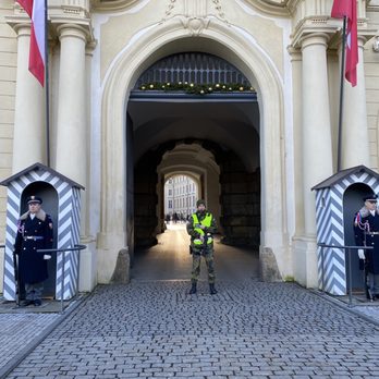 Pražský hrad - Guards - Landmarks & Historical Buildings Near Me - Prague, Puerto Rico