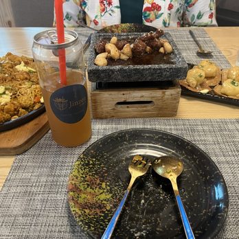 Jinzen - A7. Black Pepper Garlic Steak Bites, M6. Volcano Fried Rice, Tempura Shrimp bites - Asian Fusion Near Me - Clayton, Missouri