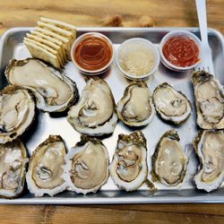 Gandy Seafood Cajun Market Murfreesboro - Dozen Oysters Shucked