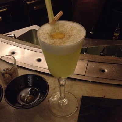 Gravity Bar by null