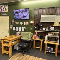 Happy Dog - Office Area