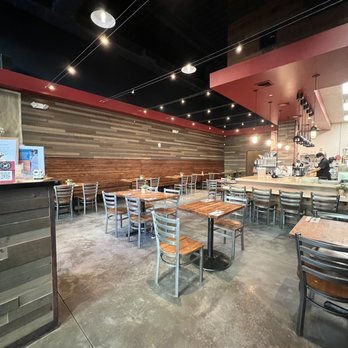 Scratch Kitchen - Indoor Dining Area - Breakfast & Brunch Near Me - Honolulu, Hawaii