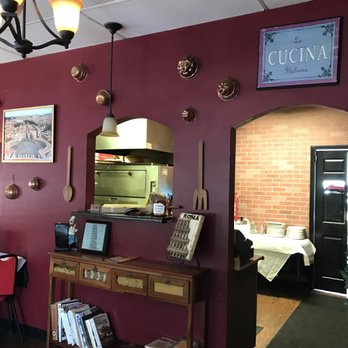 Mimo's Pizzeria - kitchen - located off 1st dining area - Italian Near Me - New Albany, Indiana Mimo's Pizzeria - kitchen - located off 1st dining area - Italian Near Me - New Albany, Indiana