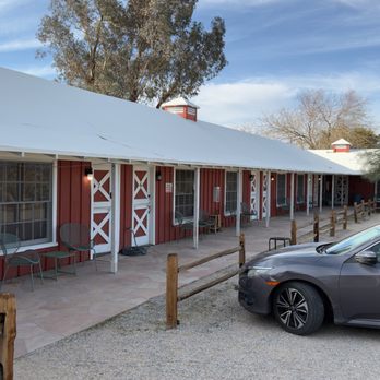 Joshua Tree Ranch House - Hotels Near Me - Joshua Tree, California