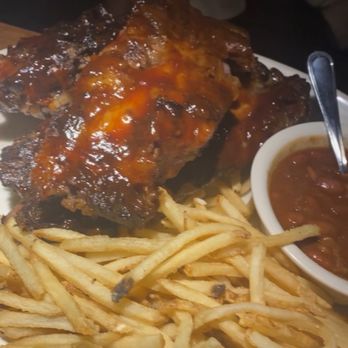 Bobby Q - Biltmore - Beef ribs w/ fries and ranch style beans - Barbeque Near Me - Phoenix, Arizona Bobby Q - Biltmore - Beef ribs w/ fries and ranch style beans - Barbeque Near Me - Phoenix, Arizona