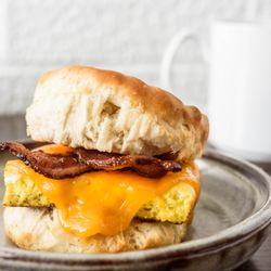 Vintage Café - Breakfast Sandwich