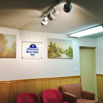Americas Best Value Inn Macomb - Hotels Near Me - Macomb, Illinois