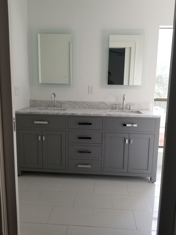 Slide of T&H General Contractor