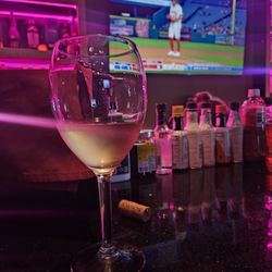 Hera Bar & Karaoke