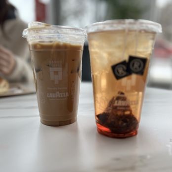 Qargo Coffee - Mexican Hibiscus Tea and Iced Latte - Coffee & Tea Near Me - Detroit, Michigan