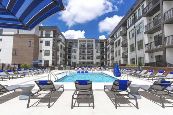 West End Station by null