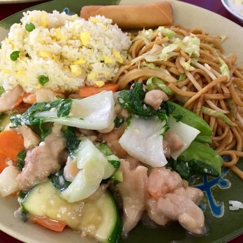 Lee's Garden Restaurant - Three Ingredients Sautéed lunch Special - Chinese Near Me - Marina, California