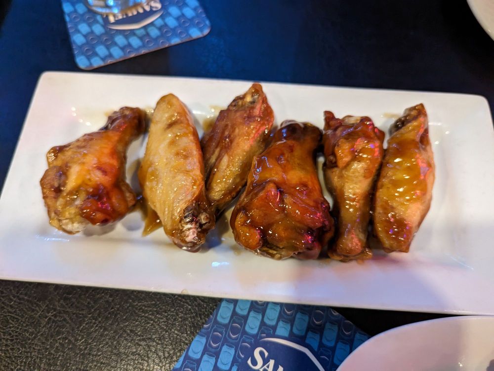 Social spots from Strings Bar And Grille