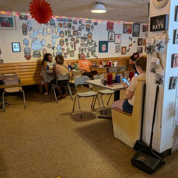 Home Grown - Back room - Diners Near Me - Atlanta, Georgia Home Grown - Back room - Diners Near Me - Atlanta, Georgia