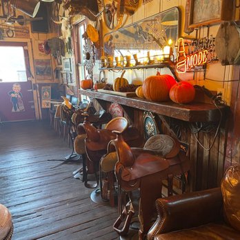 Dry Creek General Store - Interior - Delis Near Me - Healdsburg, California