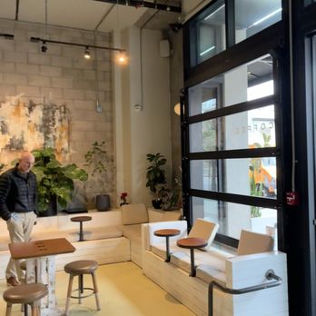 Boxx Coffee Roasters - Indoor seating - Coffee Roasteries Near Me - Los Angeles, California