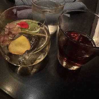 Armitage Alehouse - 100 year old cigar - Pubs Near Me - Chicago, Illinois