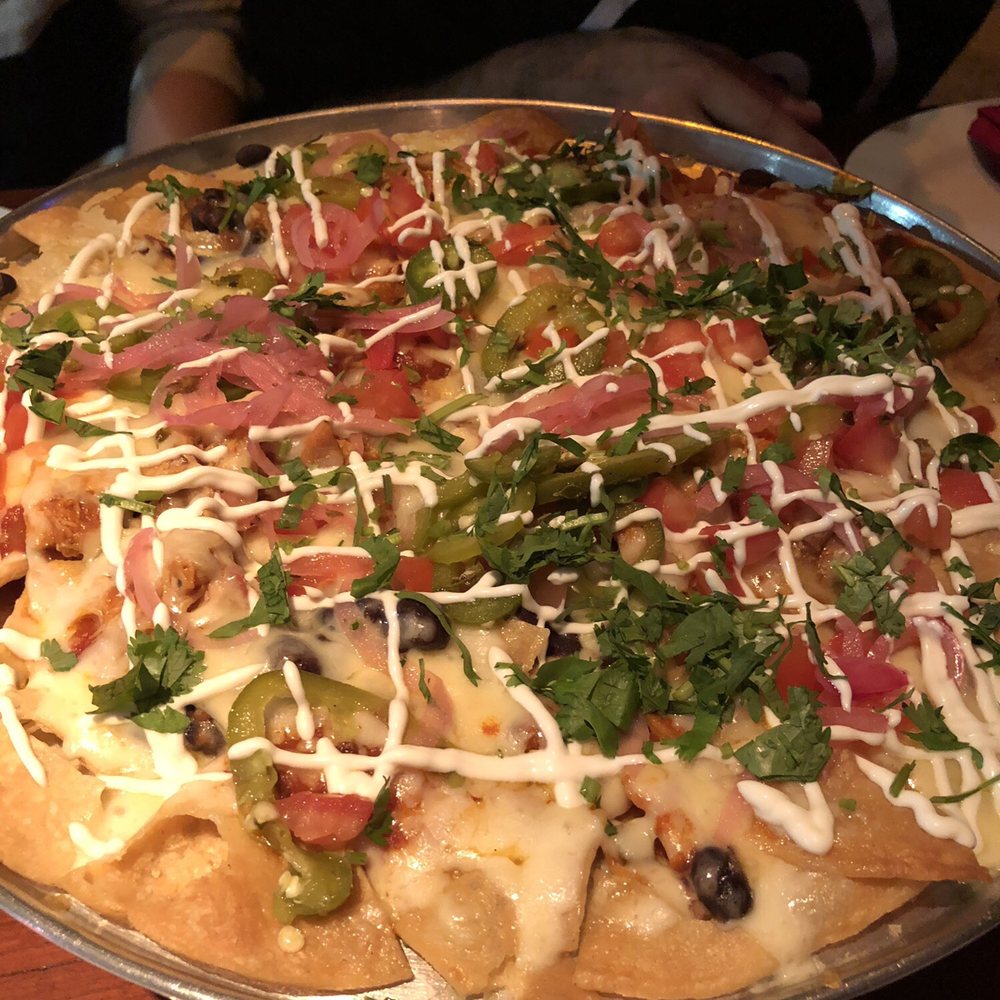 El Vez - Macho Nachos with Chicken ($14.50) - Mexican Near Me - Philadelphia, Pennsylvania