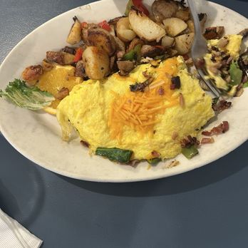 Mama K's Diner - New California Fresh omelette - Diners Near Me - Visalia, California Mama K's Diner - New California Fresh omelette - Diners Near Me - Visalia, California