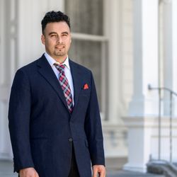 Genesis Real Estate - Agent: Jorge Ramirez