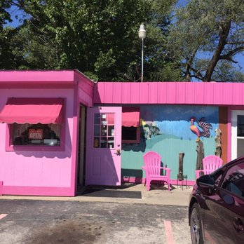 Nelle Belle's Diner - Good photo op. Should've just stayed outside. - American Near Me - Kansas City, Missouri