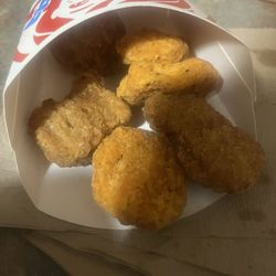Wendy's - Suppose to be a 6 piece regular but is 3 piece spicy 3 piece regular
