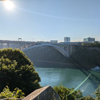 Rainbow Bridge - Rainbow Bridge between Niagara Falls Ontario and Niagara Falls New York - Landmarks & Historical Buildings Near Me - Niagara Falls, New York