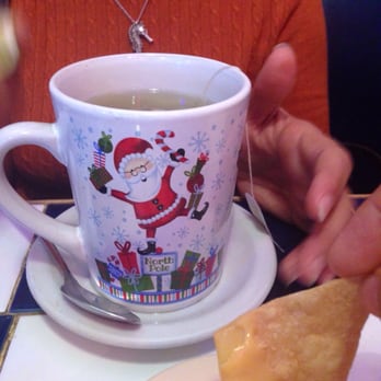 Espi and T's - They give tea / hot drinks in the cutest little holiday cups - Mexican Near Me - McAllen, Texas