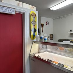 Ken's Ice Cream Parlor - Inside