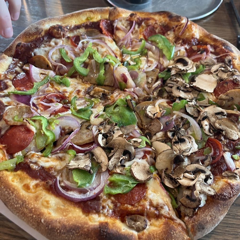 Rotolo's Craft & Crust - Deluxe Combo - Pizza Near Me - Keystone, Colorado Rotolo's Craft & Crust - Deluxe Combo - Pizza Near Me - Keystone, Colorado