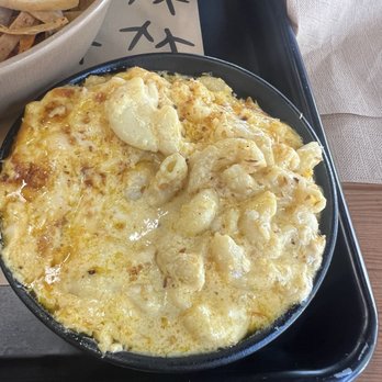 Wildbird - UPTOWN MAC & CHEESE - Chicken Shop Near Me - Los Angeles, California Wildbird - UPTOWN MAC & CHEESE - Chicken Shop Near Me - Los Angeles, California
