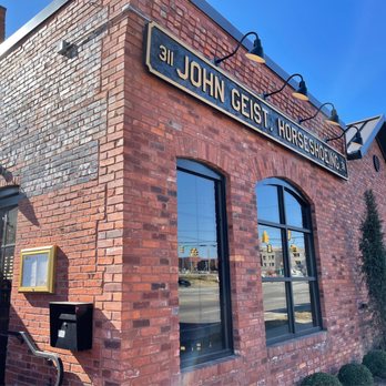 Geist - Cocktail Bars Near Me - Nashville, Tennessee