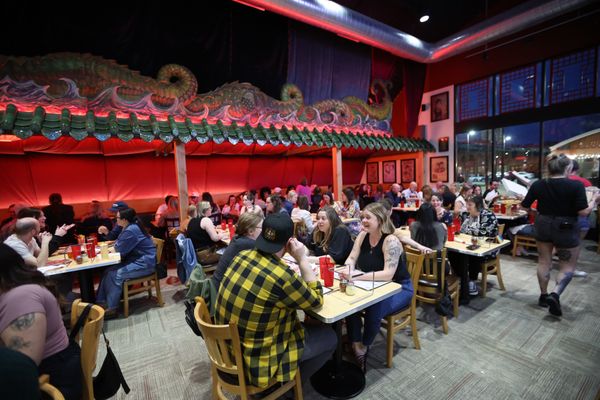 Fong's Pizza by null