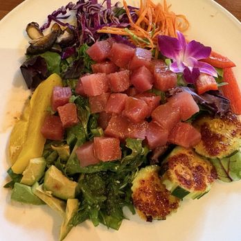 AO Hawaiian Hideout - Ahi tuna poke bowl - Asian Fusion Near Me - Chicago, Illinois