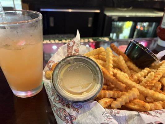 Chickie's & Pete's Terminal A by null