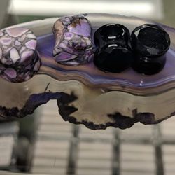 Badlands Tattoo And Piercing - We have various plugs and tunnels available. Sizes up to 2"