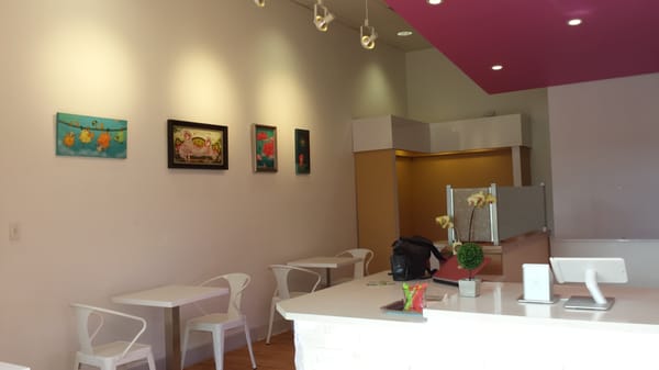 Bon Bon Berry Acai Bowl & Frozen Yogurt by null