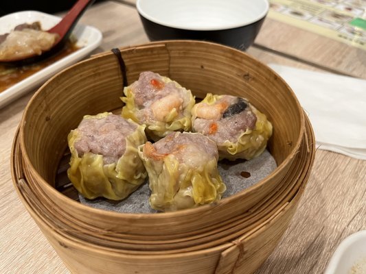 Yin Ji Chang Fen 銀記腸粉 (Downtown) by null