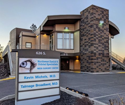 Northwest Eyelid & Orbital Specialists