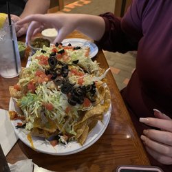 Village Tavern and Grill of Carol Stream - Nachorama