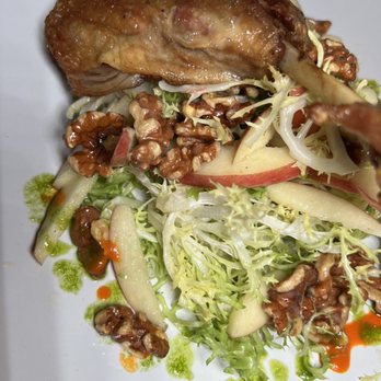Juliette Restaurant - Duck Confit Salad - Bars Near Me - Brooklyn, New York