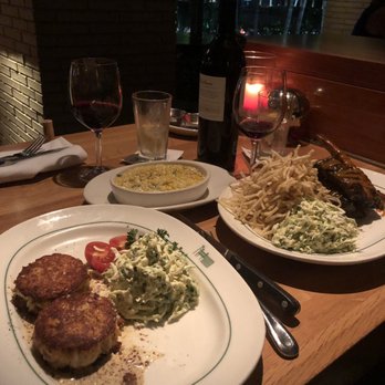 Hillstone Restaurant - New American Near Me - Bal Harbour, Florida