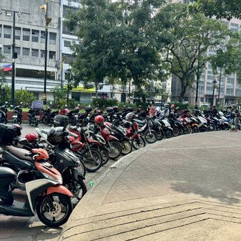 Luneta Park - 01.01.24 moped parking - Parks Near Me - Manila, NCR