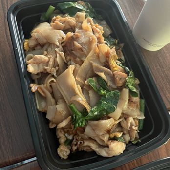 Kin Thai - Thai Near Me - Bakersfield, California
