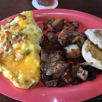 Hops n Drops - Denver omelette with the smashed potatoes was amazing - American Near Me - Happy Valley, Oregon Hops n Drops - Denver omelette with the smashed potatoes was amazing - American Near Me - Happy Valley, Oregon