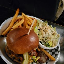Hawthorne Beer Market & Bistro - Market Burger with fries and salad